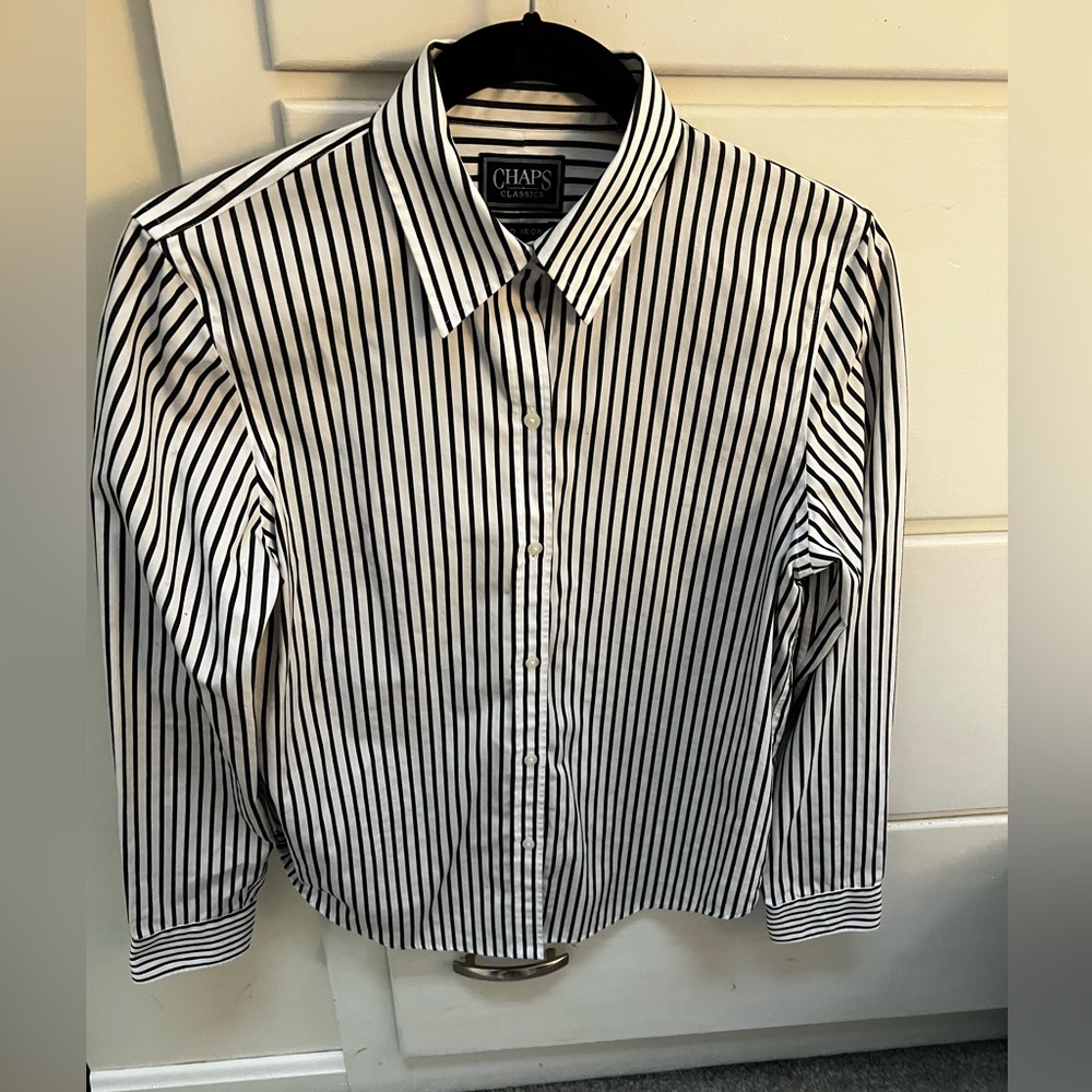 Classic Chaps no-iron button down shirt